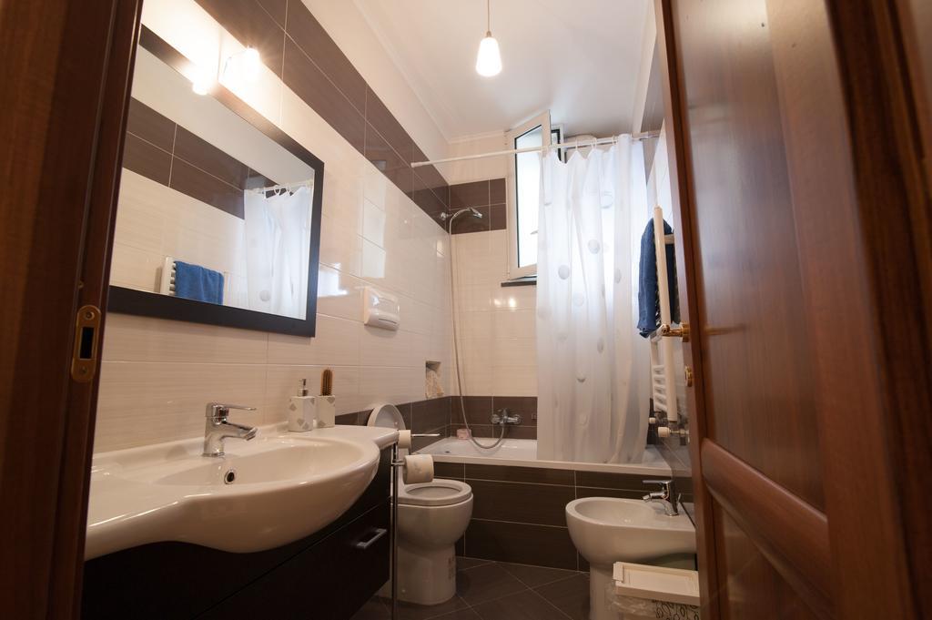 Appartement La Terra Del Sole à Naples Extérieur photo