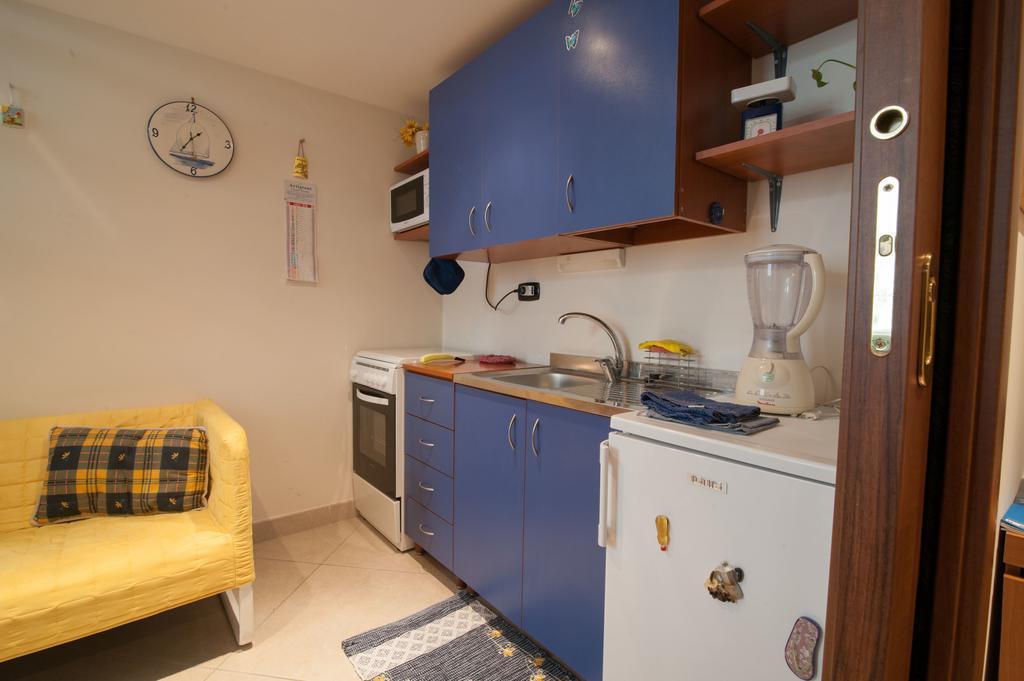 Appartement La Terra Del Sole à Naples Extérieur photo