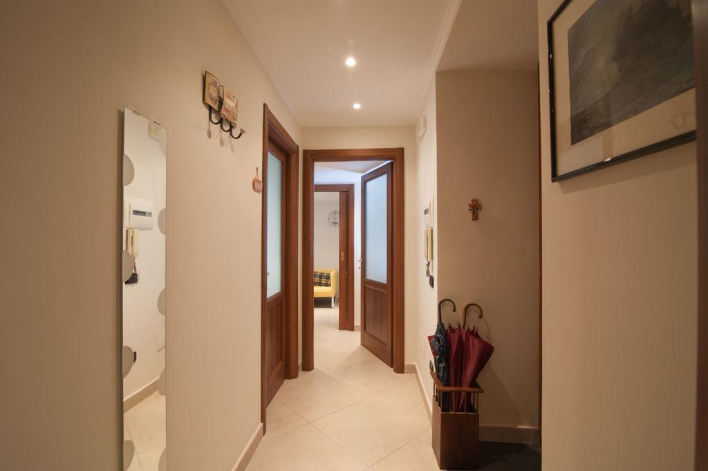 Appartement La Terra Del Sole à Naples Extérieur photo